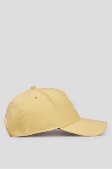 Жовта кепка - 3