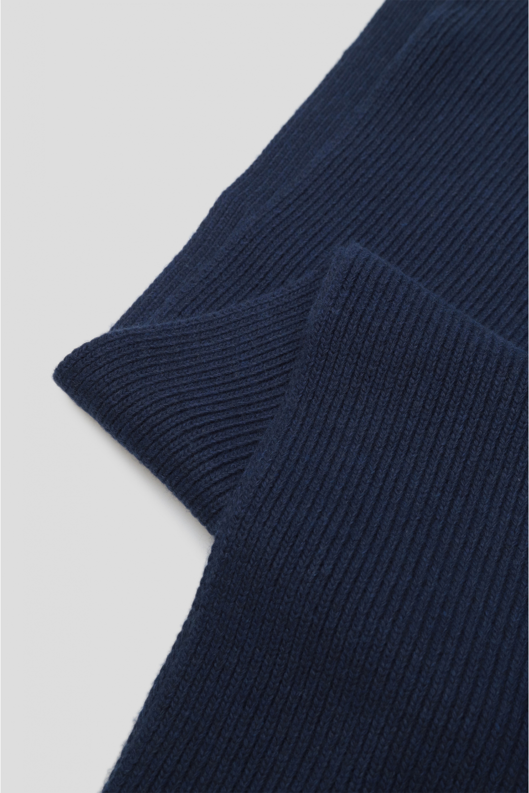 Чоловічий темно-синій набір аксесуарів (шапка, шарф) - 5