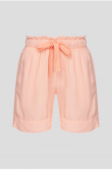 Женские персиковые шорты