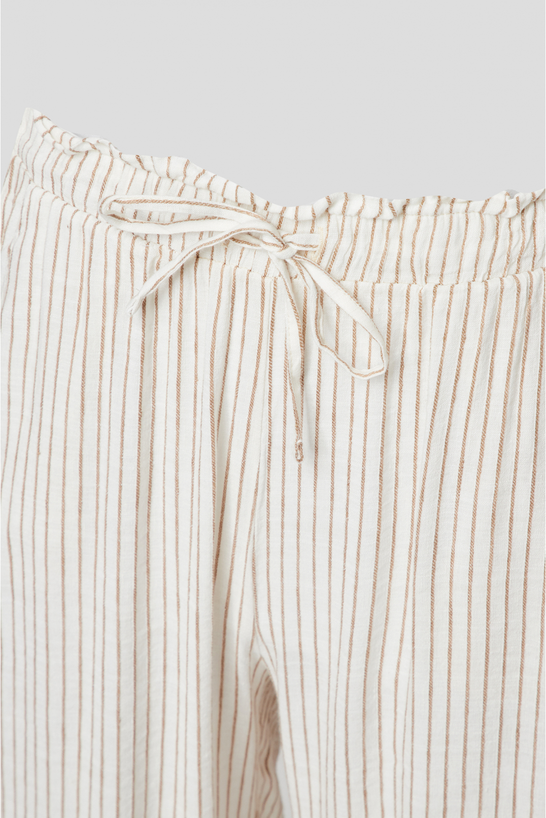 Жіночий білий лляний костюм у смужку (худі, брюки) - 3