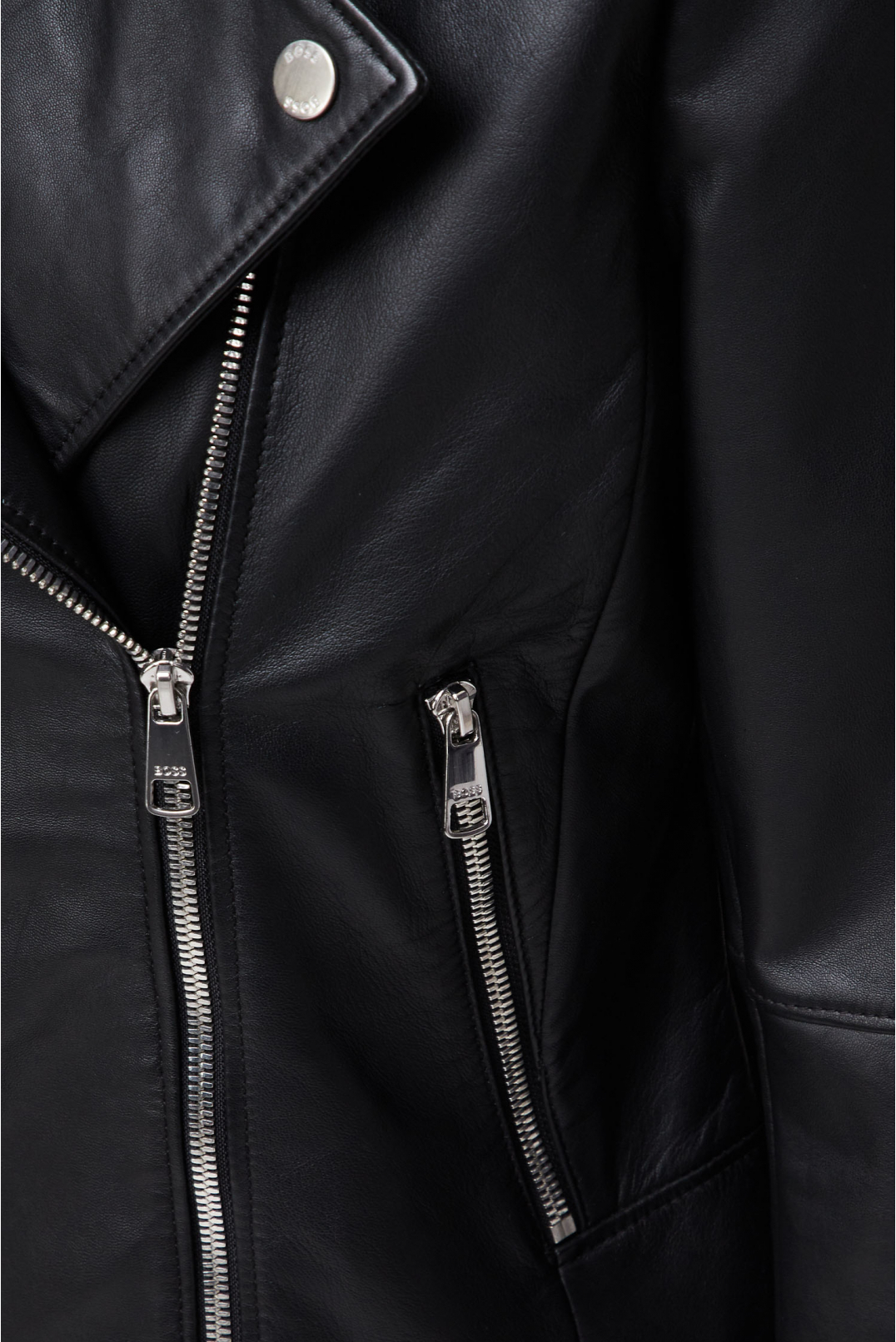Жіноча чорна шкіряна куртка - 4
