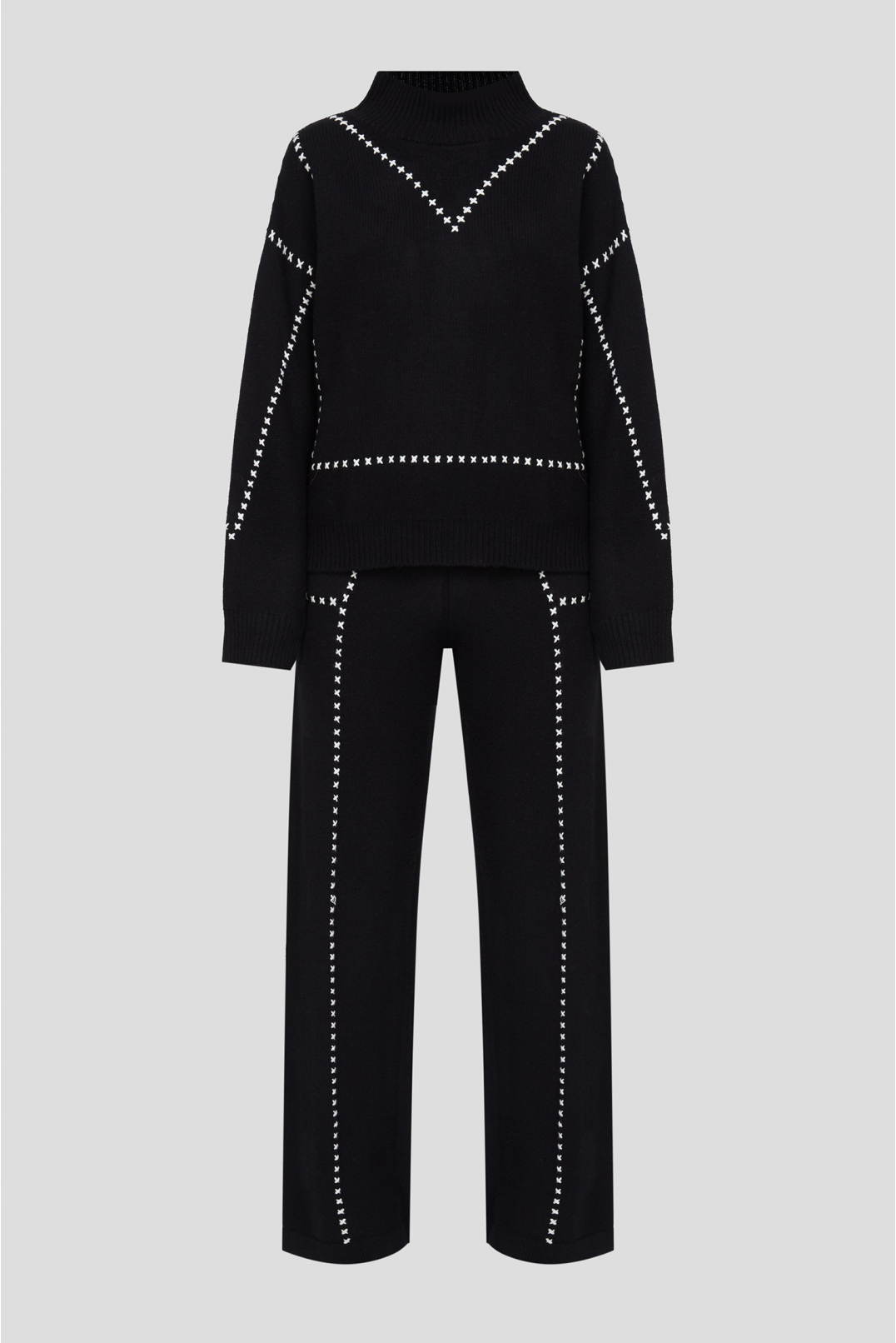Женский черный шерстяной костюм (свитер, брюки) - 1