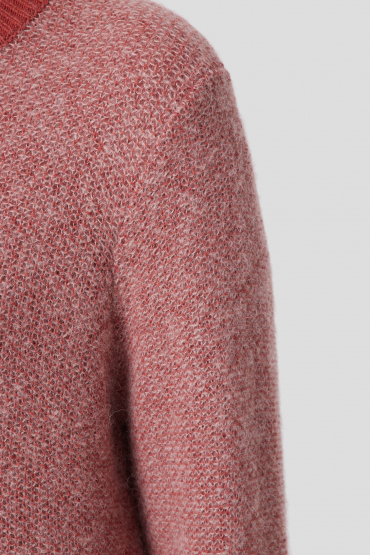 Женский розовый свитер - 3