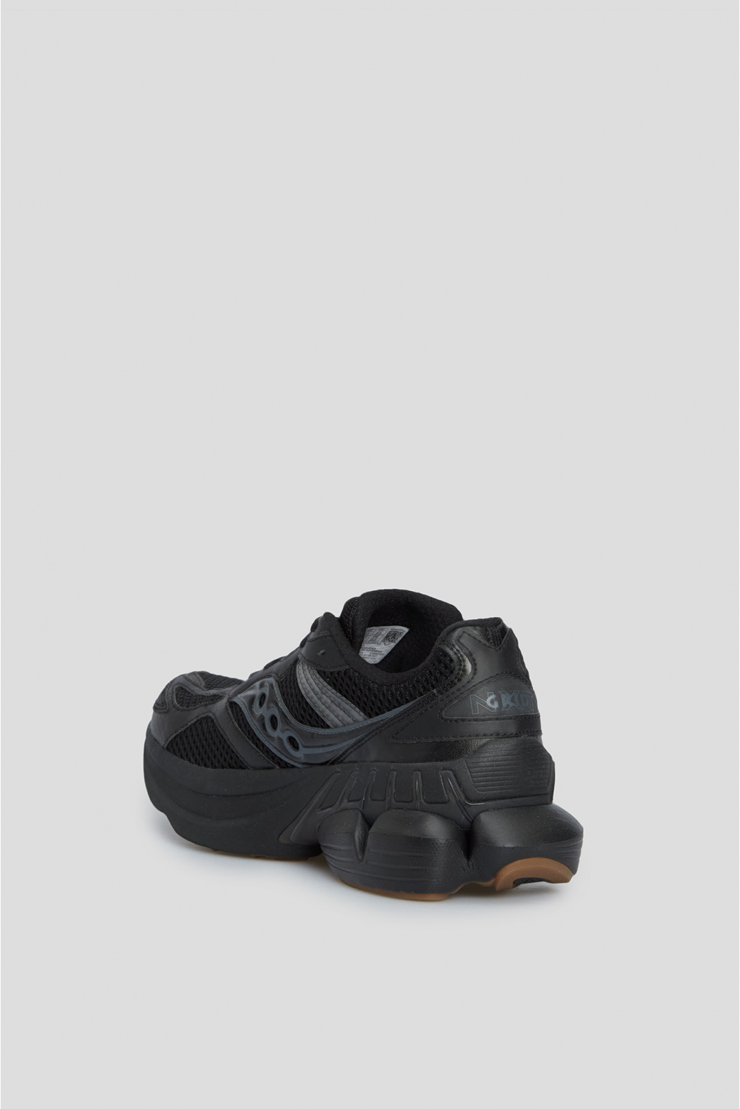 Черные кроссовки - 3