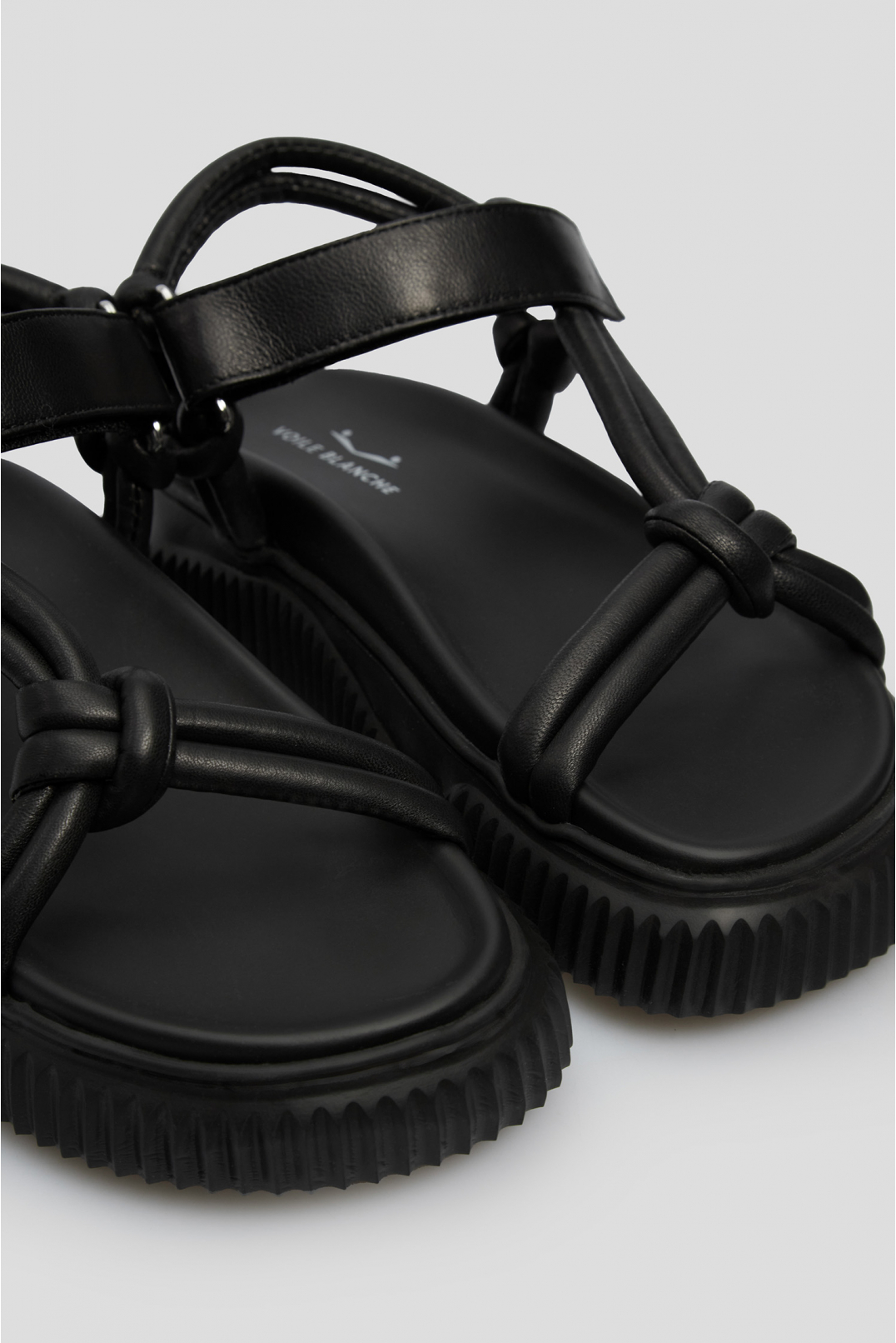 Женские черные кожаные сандалии - 5