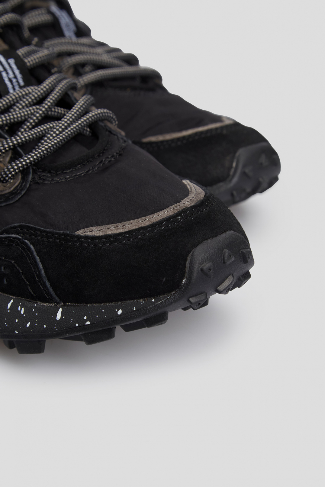 Черные кроссовки - 5