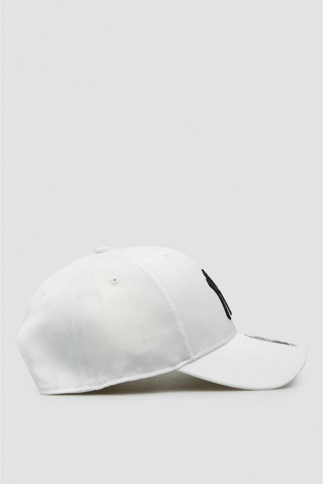 Белая кепка - 3