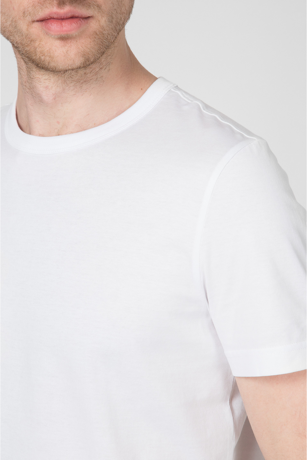 Мужская белая футболка - 4